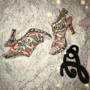 Size 9 floral sandals nwt